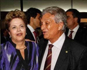 Presidenta Dilma ao lado de Osvaldo Reis em jantar